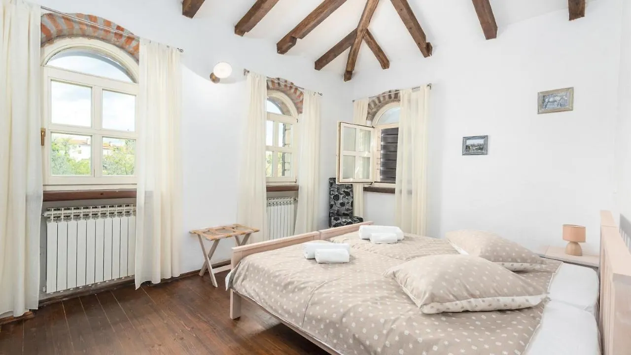 Guest house Villa Diana Sinozici