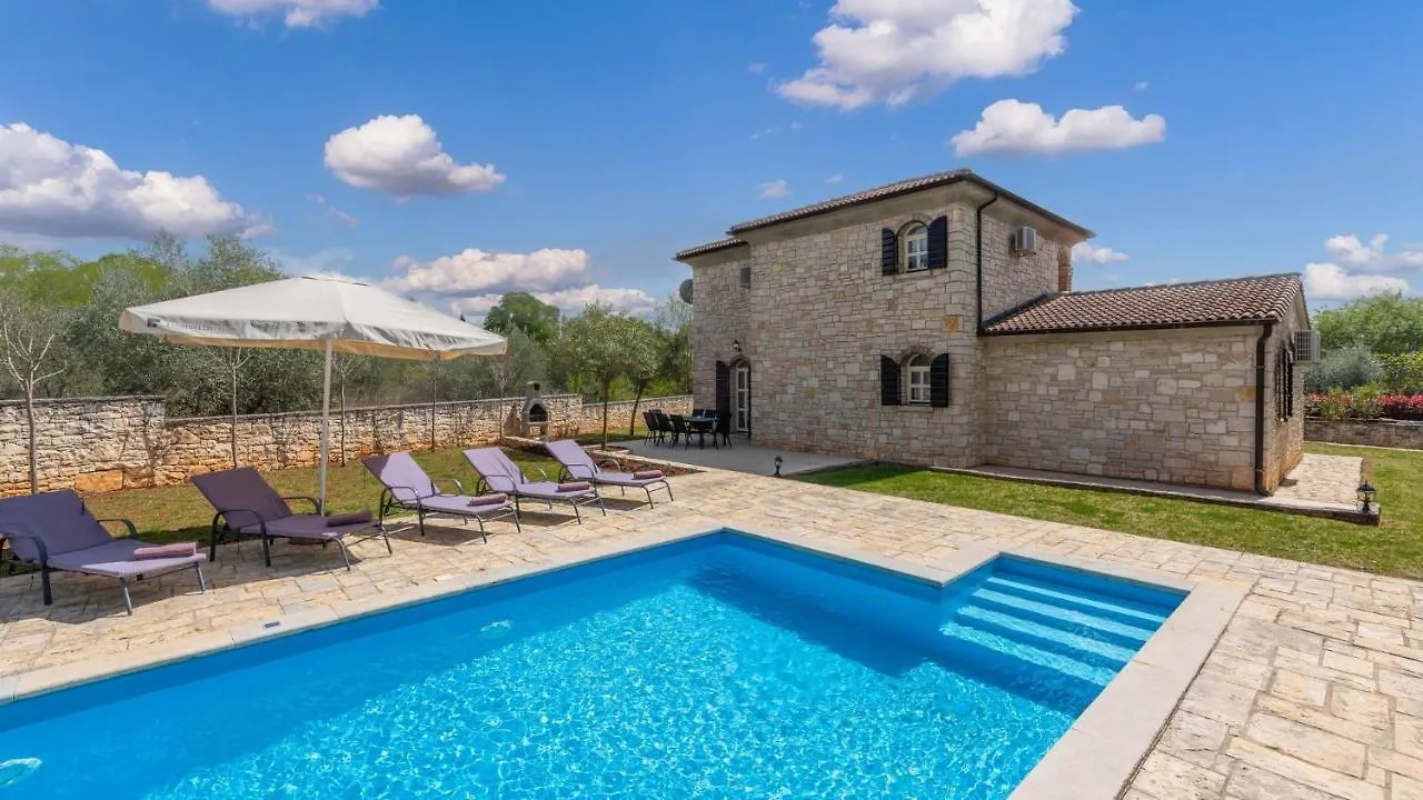 Guest house Villa Diana Sinozici