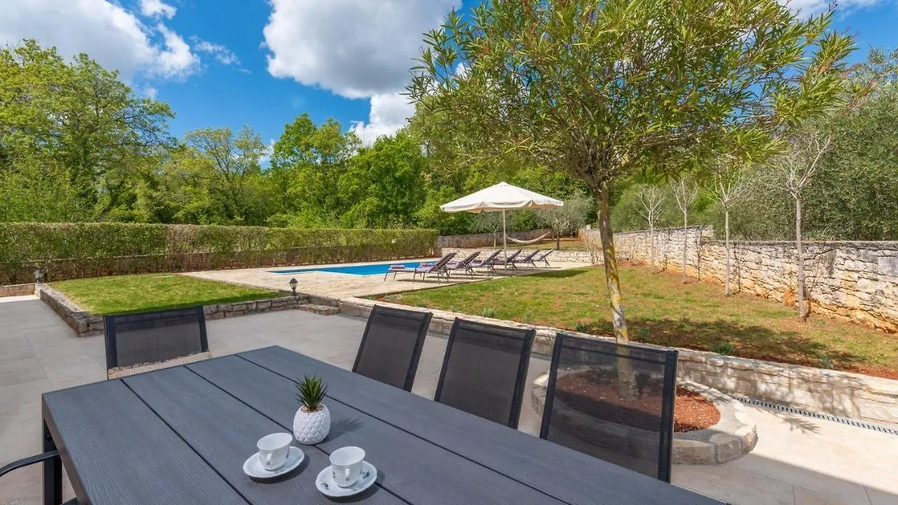 Guest house Villa Diana Sinozici